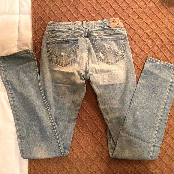 Hollister Size 00 Distressed Skinny Jeans - Picture 3 of 4